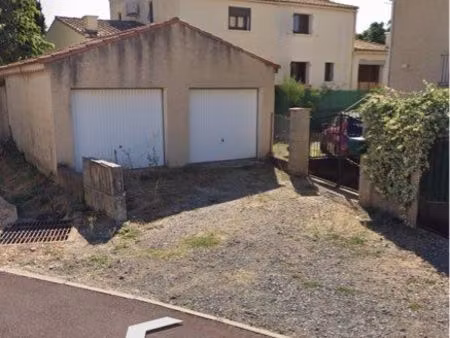 box parking fermé 16m2