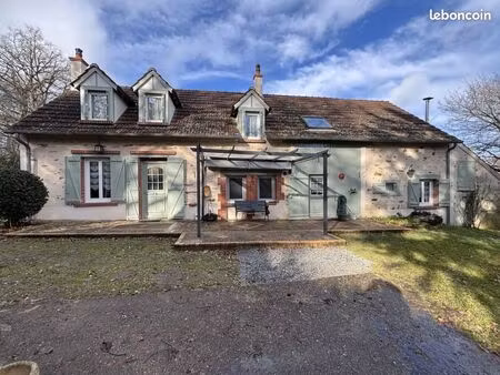maison 6 pièces 165 m²
