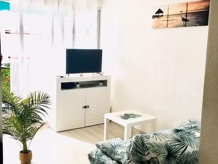 studio 200m plage du couchant