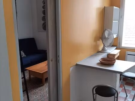 joli t1 bis meublé avec cuisine séparée