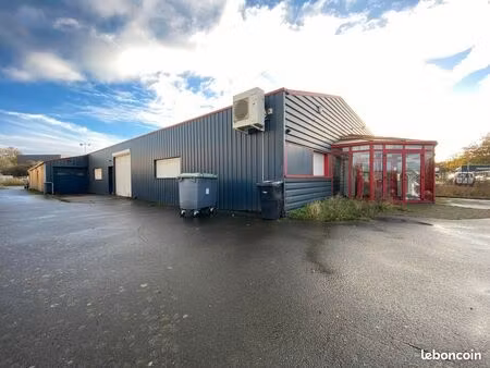 local d'activite 900 m² saint jacques de la lande