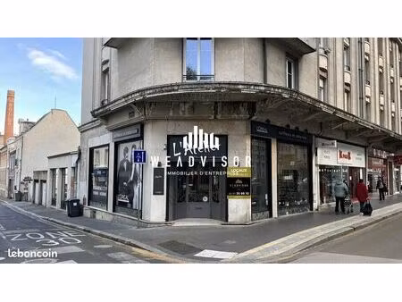 local commercial 73 m² tours