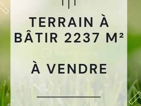 terrain 2 237 m² merignas