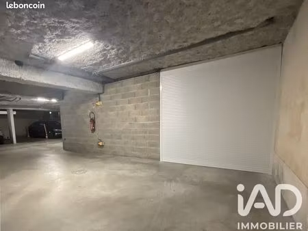parking/box 26 m² palavas-les-flots