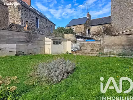 terrain 345 m² fougères