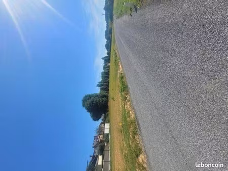 terrain 237 m² landujan