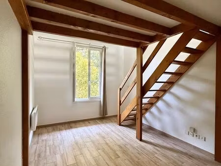 studio 1 pièce 28 m²