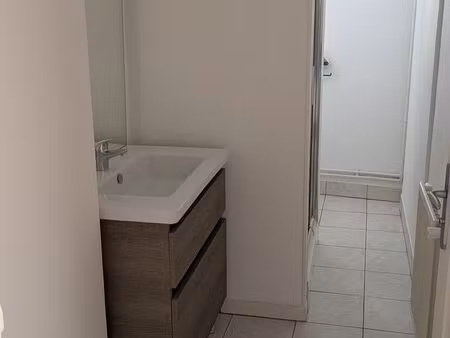 appartement t3 refait 57m²