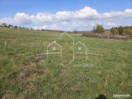terrain 749 m² primarette