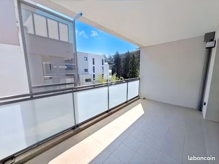 appartement 3 pièces 67 m²