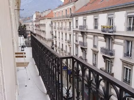 location chambre meublée grenoble centre