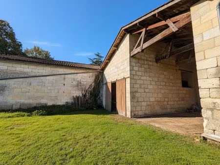 immeuble 218 m² genissac