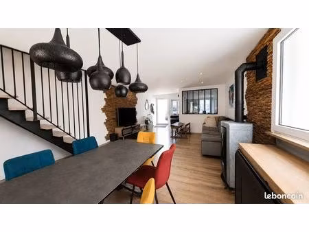 maison de village 8 pièces 150 m²