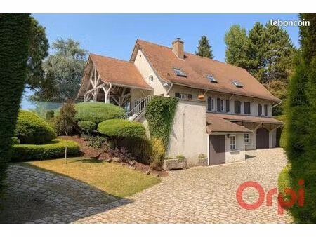 villa 6 pièces 183 m²