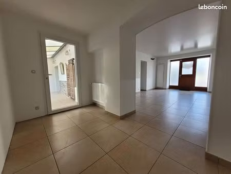 bureau 36 m² rezé - entrée indépendante - coworking calme
