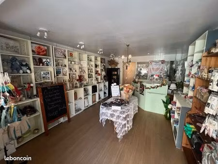 maison de caractère avec local commercial – fort potentiel – centre bourg