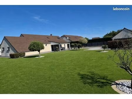maison familiale 145 m² - 5 chambres - terrain 1 200 m2 - saint-aubin (39410)