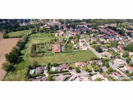terrain 789 m² labege