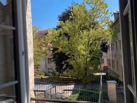 appartement 35m2 - chambre séparée