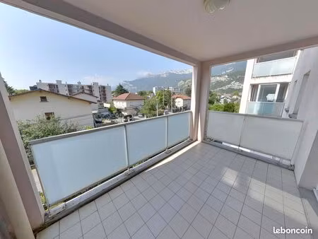 appartement 3 pièces 66 m²