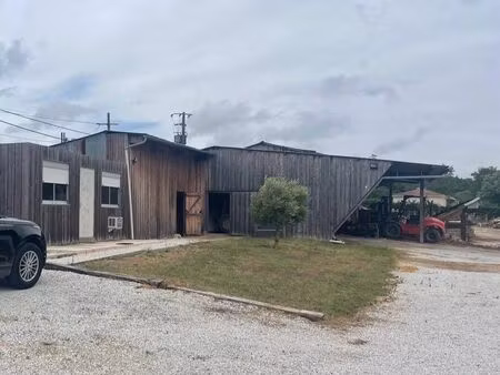 bâtiment artisanal sur parcelle de 5600 m2