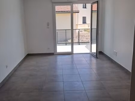 appartement meublé à louer – [saint laurent en grandvaux]