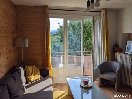 appart 3 ch  62 m²  dpe d  balcon  cave dans résidence avec espace vert et parking