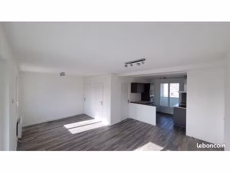 appartement 3 pièces 61m²