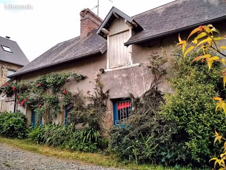 maison en pierre et masse dans hameau proche de coutances
