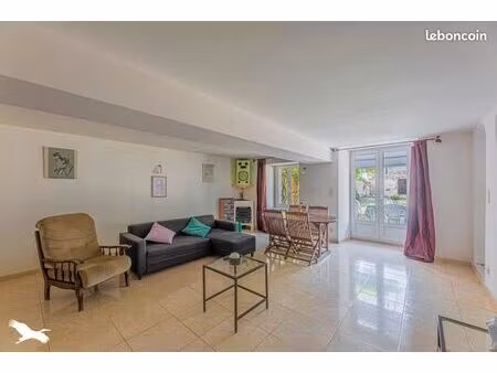 longère 4 pièces 134 m²
