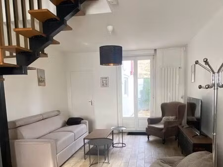 a louer maison entièrement meublée de 75 m² quartier st marceau  proche loire sud