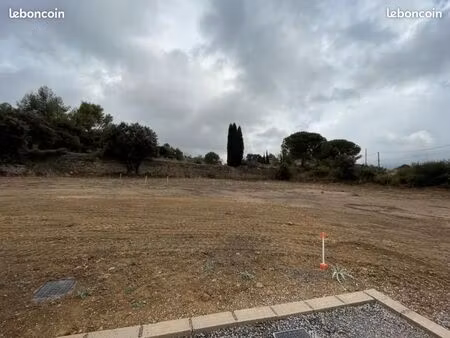 terrain 1 056 m² gabian