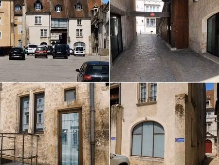 local professionnel 60m2 avec terrasse 59m2 – centre historique de dole