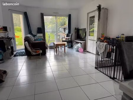maison 130m² - 5 ch - terrain 800m² - ercé-en-lamée