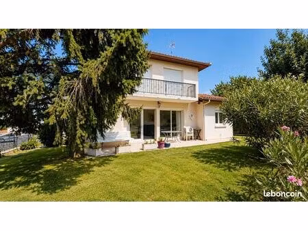 maison 5 pièces 115 m²