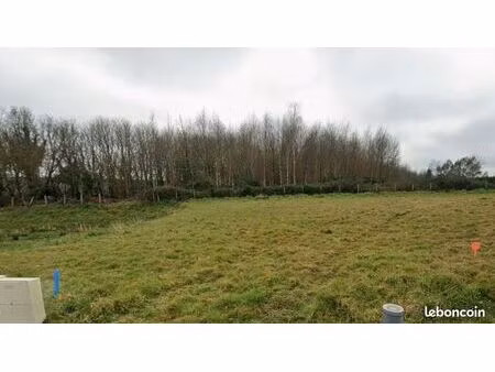 terrain 401 m² blain