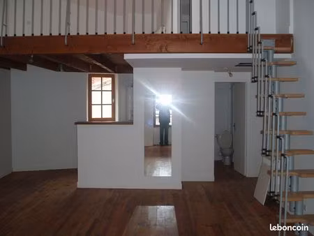 location t2 centre cahors
