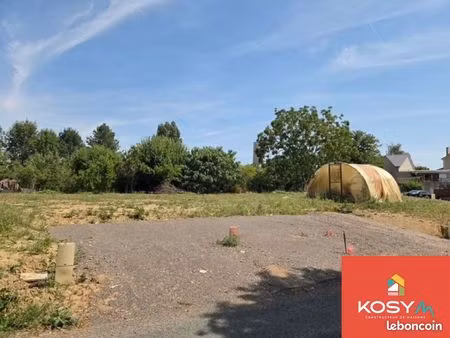 terrain à bâtir de 565 m² à becon-les-granits (49)
