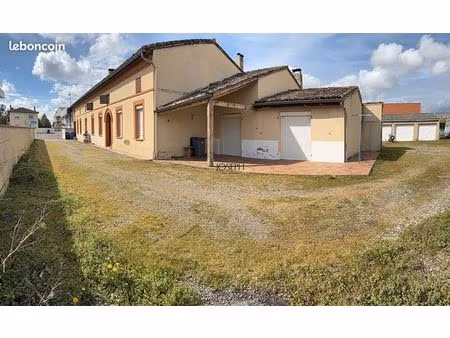 immeuble 10 pièces 415 m²