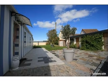 maison entièrement aménagée avec jardin blainville-sur-mer