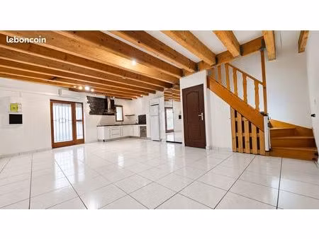 maison de ville 80m2 calme  en parfait état
