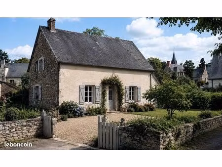 maison dans le sirsev de l'école de montfarville