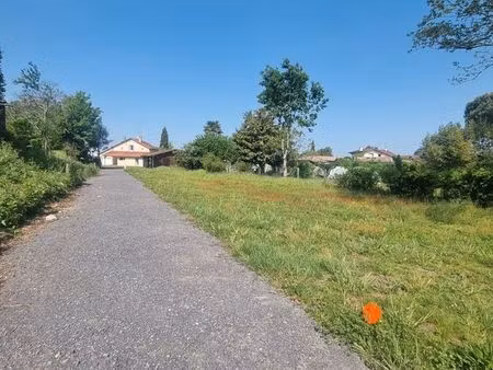 terrain constructible de 564 m² – dax  quartier saint-vincent