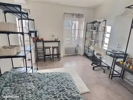 studio 1 pièce 17 m²