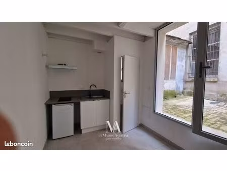 appartement 1 pièce 12 m²