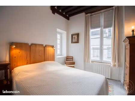 coup de cœur en plein cœur d'orléans – appartement meublé t3 - duplex