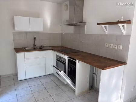 studio faculté grandmont 32m - tours  libre au 1er août
