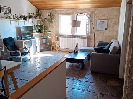 a vendre appartement 3 pièces en duplex coeur de ville   montpellier. 235000euros