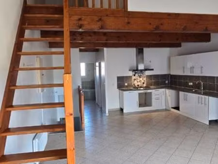 t4 79m2 3chambres balcon parking