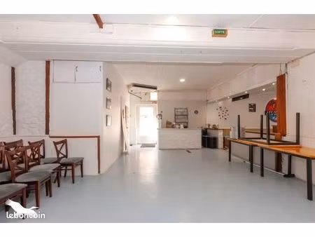 immeuble 390 m² pomerols